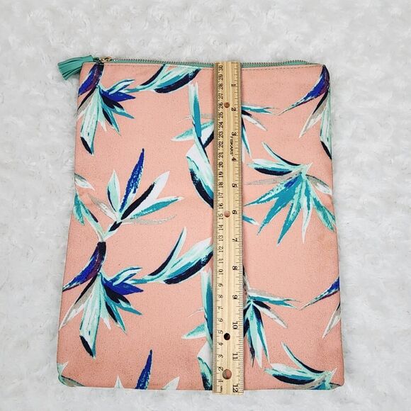 Rachel Pally FABFITFUN Reversible Tropical Floral Green Clutch Bag - Picture 8 of 8